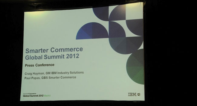 הצגת תוצאות הסקר השנתי בכנס Smarter Commerce 2012 במדריד בשבוע שעבר, בהשתתפות קרייג היימן - מנהל קבוצת הפתרונות לתעשיות, וג'ורג' פאפאס - מנהל ראש צוות מחקר בקבוצת Smarter Commerce של יבמ בארצות הברית. צילום: פלי הנמר