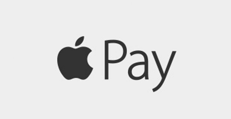 עובדים על המבטא הבריטי. Apple Pay