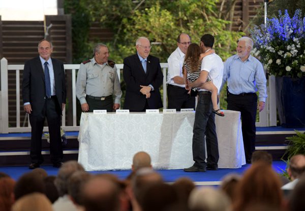 טקס הענקת הפרס. צילום: משרד הביטחון