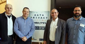 אנשי IBM Analytics. מימין: צחי כהן, מכירות; דוד בר, מנהל הקבוצה; אופיר צחור, מנהל השותפים; ואלון שושני, מנהל המכירות