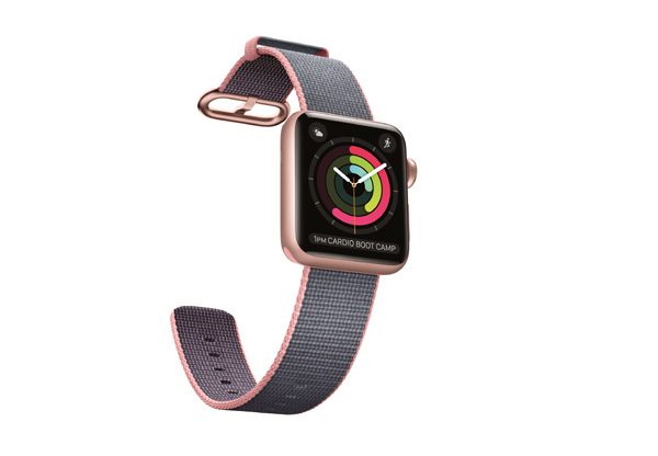 היכן העצמאות? ה-Apple Watch החדש. צילום: אתר החברה