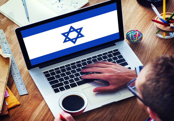 כך אנחנו גולשים. צילום: BigStock