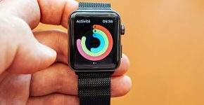 תורם לבריאות. Apple Watch. צילום: הארדיאן, BigStock