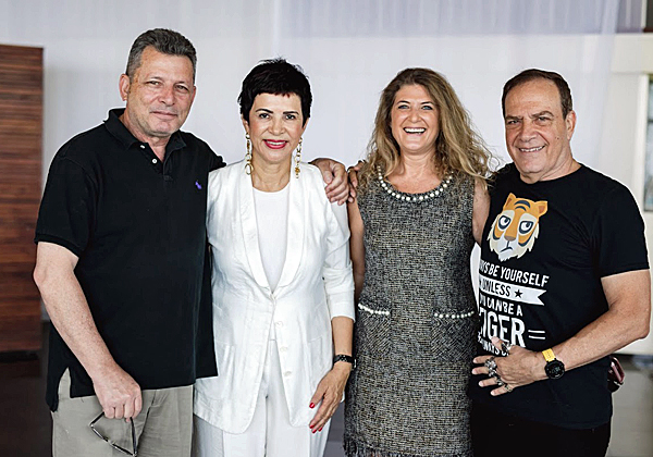 עם שירה פאיאנס-בירנבוים, סמנכ"לית השיווק וה-COO של מיקרוסופט ישראל, ובני בירנבוים, הבעלים של B-Zone