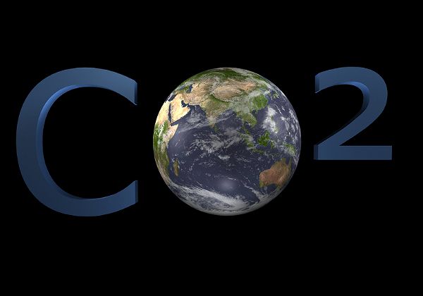 הפחתת פליטות פחמן דו-חמצני למען שיקום כדור הארץ ופתרון משבר האקלים. צילום אילוסטרציה: BigStock