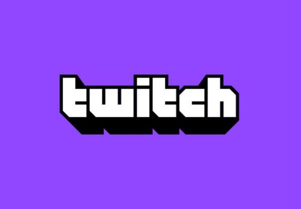 תובעת מפעילי הצפות שנאה. Twitch