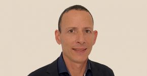 כפיר שפיר, מנהל מכירות מגזר אנטרפרייז בקומוולט ישראל.